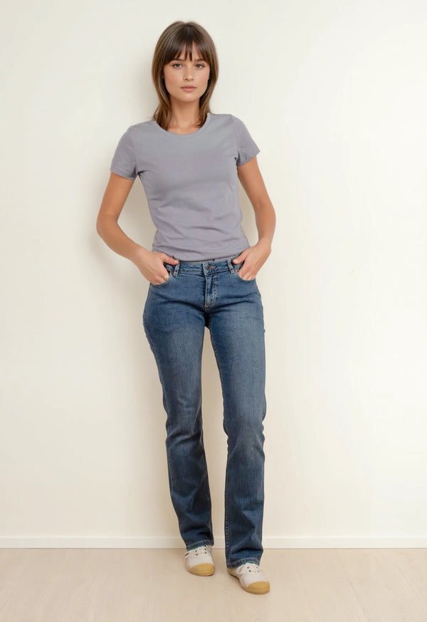 JOAN | Nachhaltige Straight Fit Damenjeans aus Bio-Denim in Mid Indigo