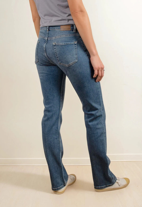 JOAN | Nachhaltige Straight Fit Damenjeans aus Bio-Denim in Mid Indigo