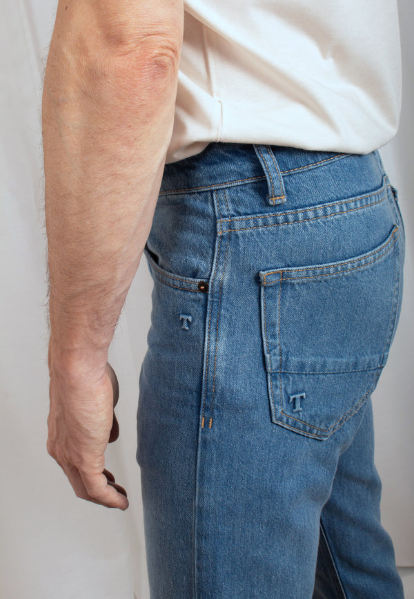 Nachhaltige Straight Fit Herrenjeans aus 100% Baumwolle in Mid Indigo