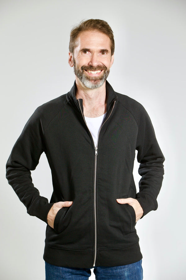 TRAILER | Sustainable sweatshirt jacket made from organic cotton