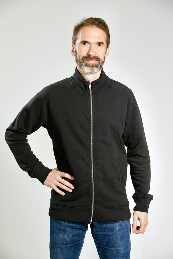 TRAILER | Sustainable sweatshirt jacket made from organic cotton