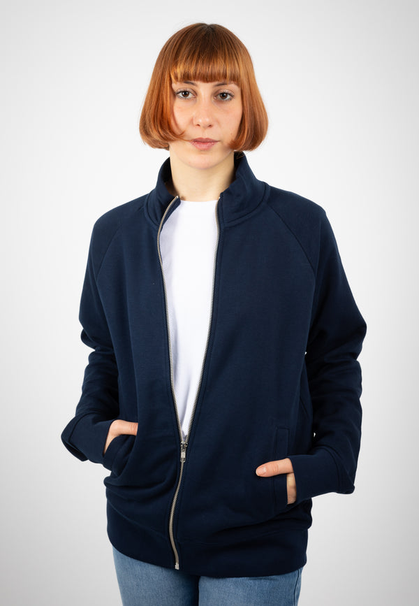TRAILER | Sustainable sweatshirt jacket made from organic cotton